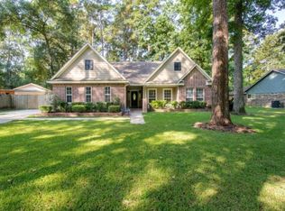 23843 Red Oak Dr, Spring, TX 77389