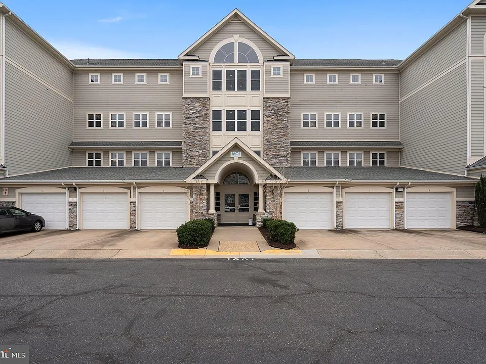 1641 Ladue Ct #108