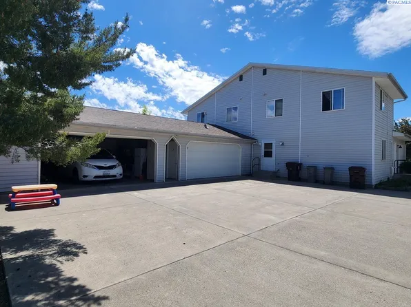 558-560 SE Shoemaker Pl, Pullman, WA 99163