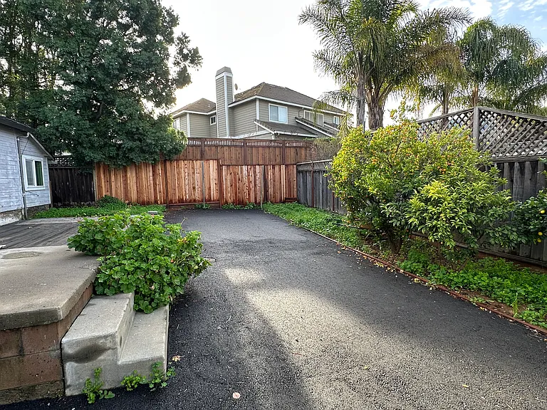10040 Viewpoint Ln #1 — Photo 2