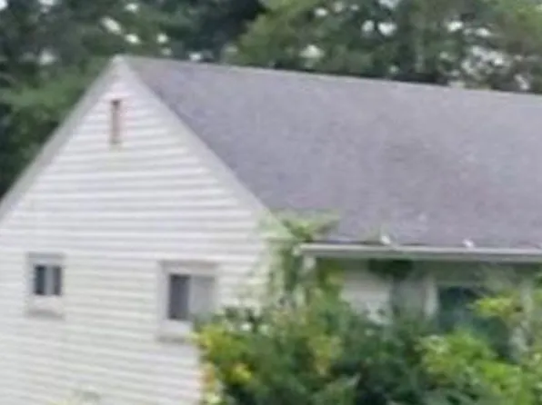 28 Cross Rd, Waterford, CT 06385