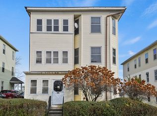 10 Plantation St, Worcester, MA 01604