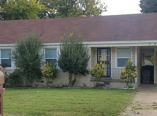 386 N Oak Grove Rd, Memphis, TN 38120