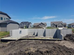 2405 NE 17th St, Ankeny, IA 50021