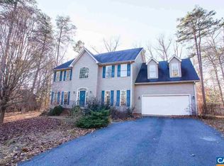 15 Evergreen Ln, Palmyra, VA 22963