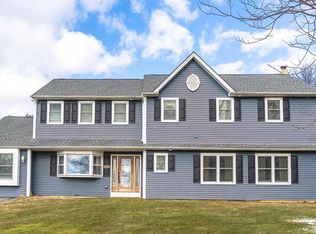 7143 Saint Peters Rd, Macungie, PA 18062