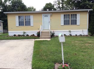 110 S Pond Dr, Mount Laurel, NJ 08054