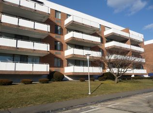 50 Birdseye St #102, Stratford, CT 06614