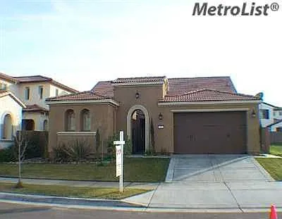557 Lentini Way photo 1