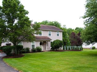 441 Eggleston Rd, Aurora, OH 44202