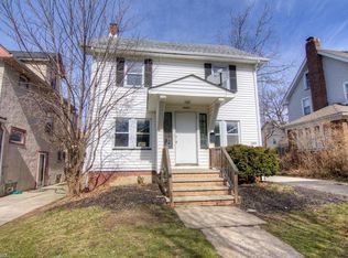 3281 Berkeley Rd, Cleveland Heights, OH 44118