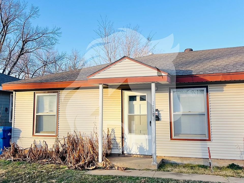1st image of 1718 E Oak Ave