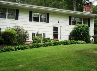 7 N Pleasant Rise, Brookfield, CT 06804