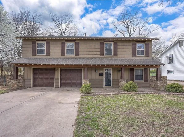 9248 Hemlock St, Overland Park, KS 66212