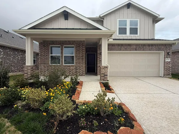 4727 Bay Vista Dr, Baytown, TX 77523