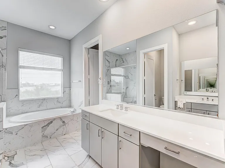 8409 Hempstead Rd #A — Photo 28