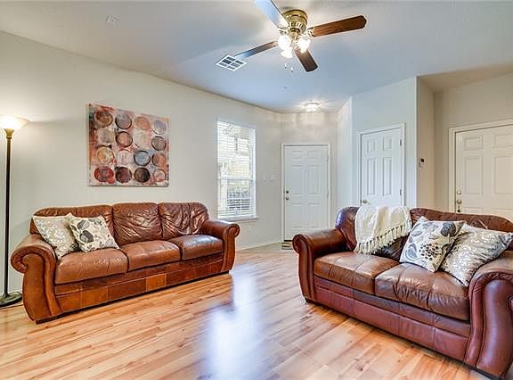 4th image of 16100 Great Oaks Dr #402