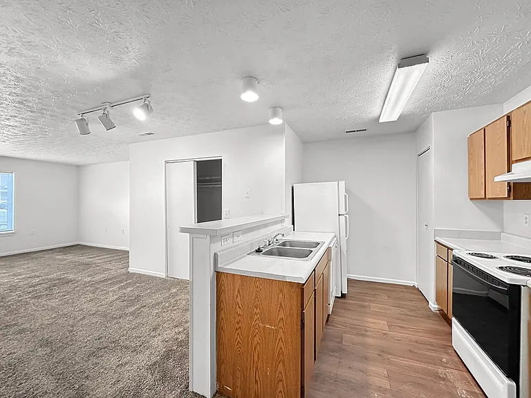 5370 Glenn Cross Rd — Photo 14