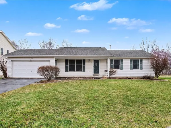 37 Abbottsford Dr, Rochester, NY 14606