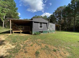 470 Geneva Ln, Henderson, TN 38340