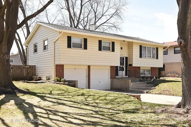 1109 E Linden Ln photo 1