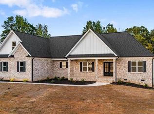 5090 Southern Pines Dr, Kernersville, NC 27284