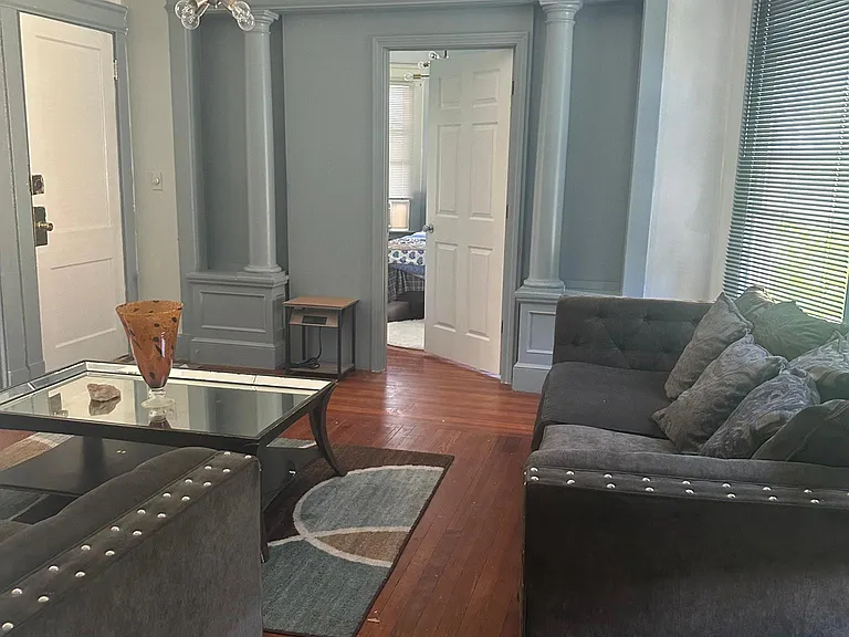 20 Compton St — Photo 7