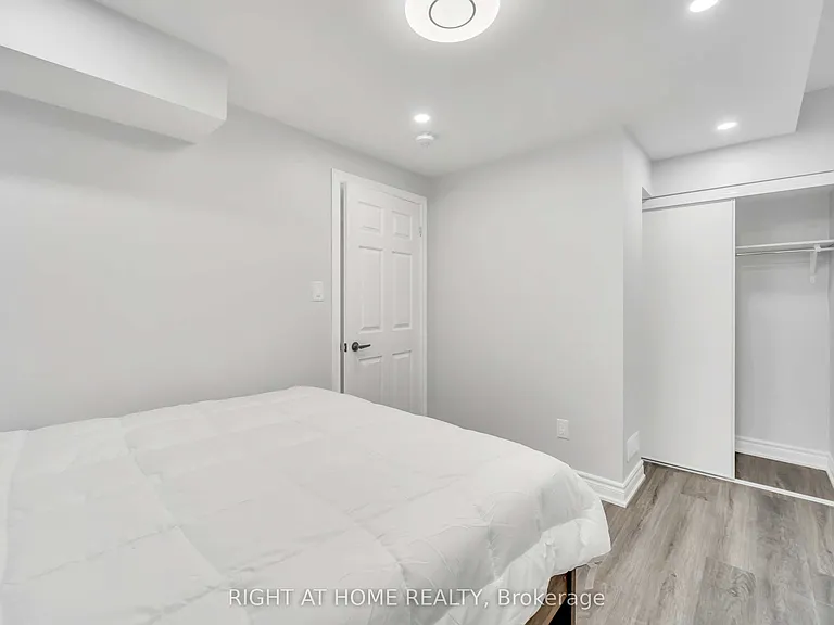 3253 Liptay Ave #BASEMENT — Photo 10