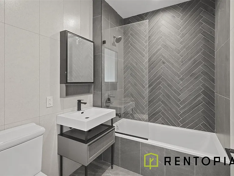 411 Meeker Ave #302H — Photo 11