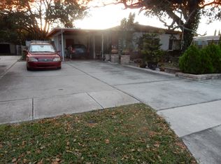 1090 Nolan Dr, Largo, FL 33770