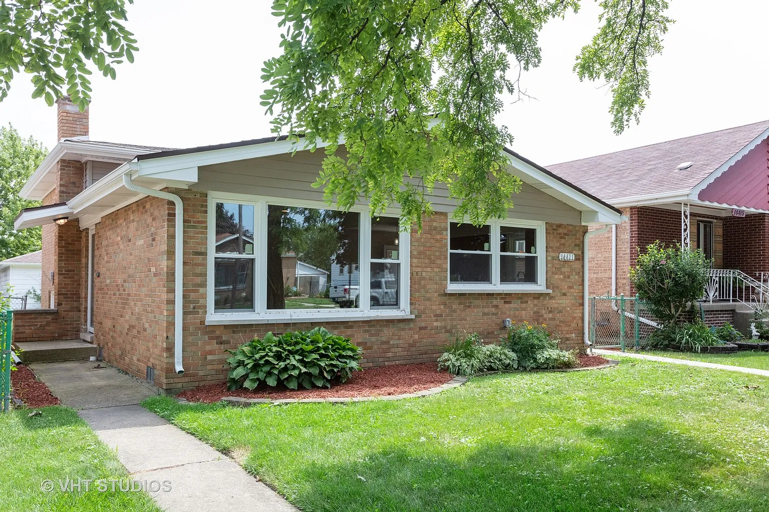 14411 Dorchester Ave photo 1