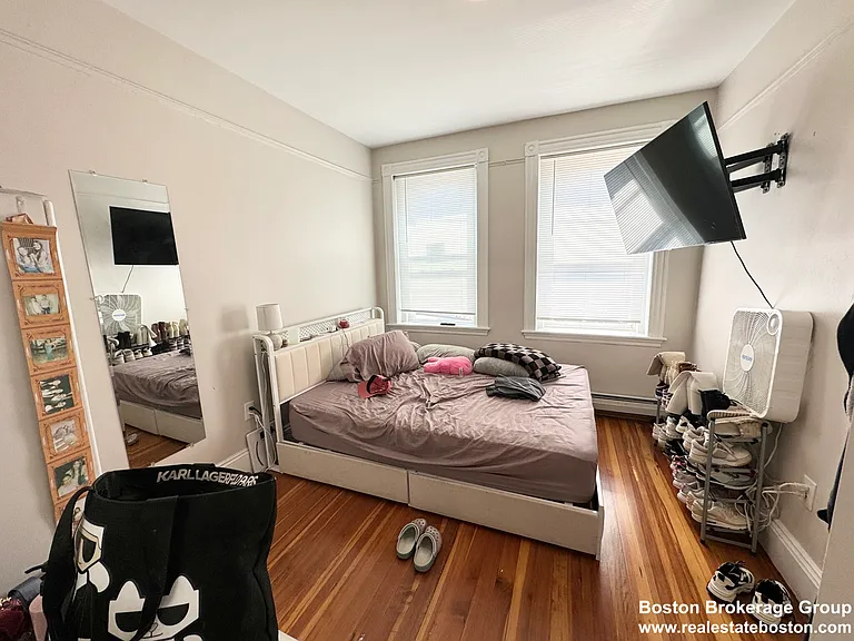 165 Gove St #3 — Photo 5