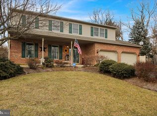307 Dogwood Ln, Womelsdorf, PA 19567