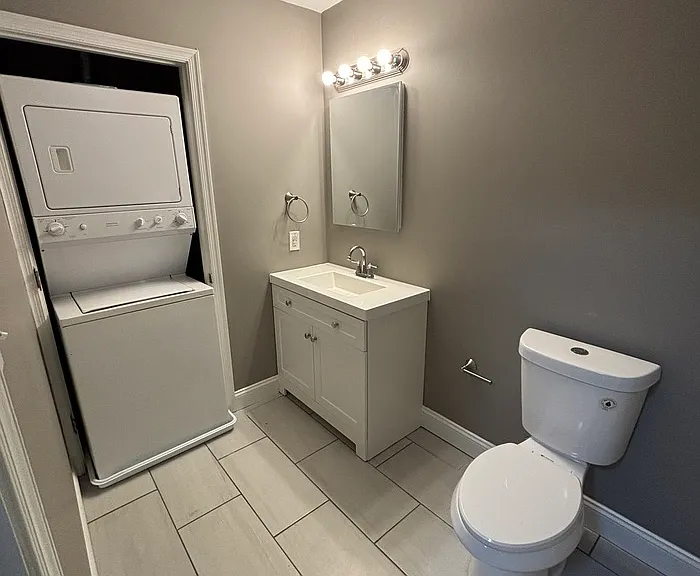 1308 N Chester St — Photo 10
