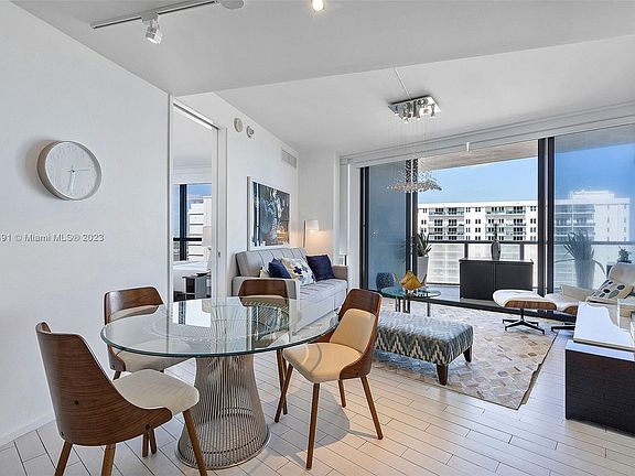 4th image of 2201 Collins Ave #1411