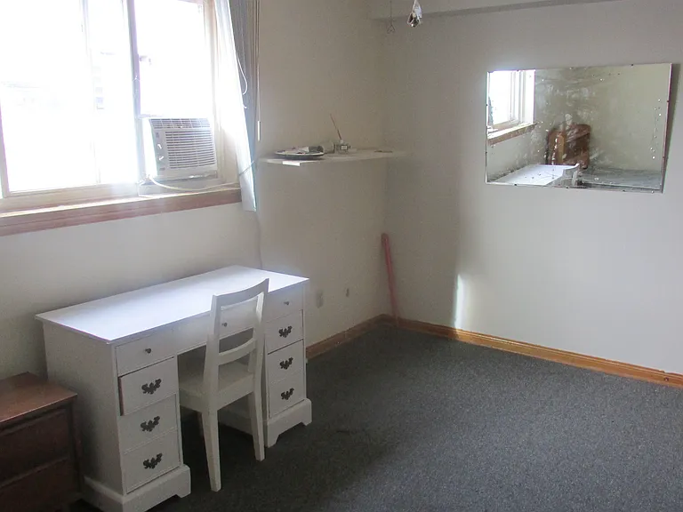 24A Roncesvalles Ave #3 — Photo 4