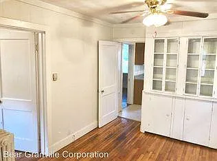 2015 Maplewood Ave — Photo 2