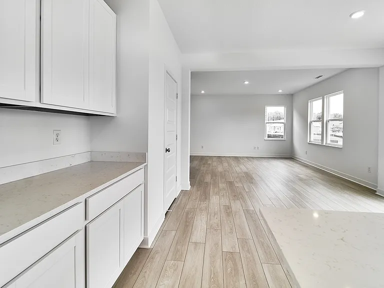 8603 Georgina St — Photo 22