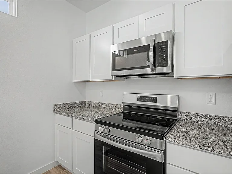 890 Tennessee Ave — Photo 9