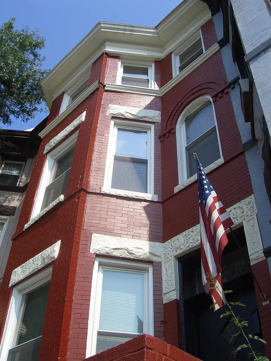 1813 N Capitol St NE photo 1