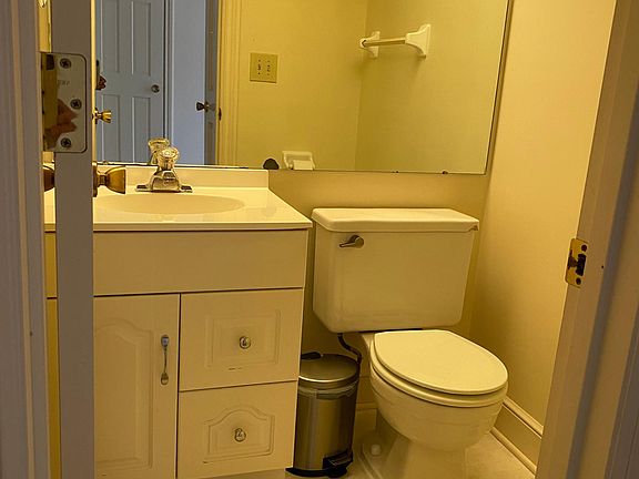 5th image of 5231 Brandy Oaks Ln