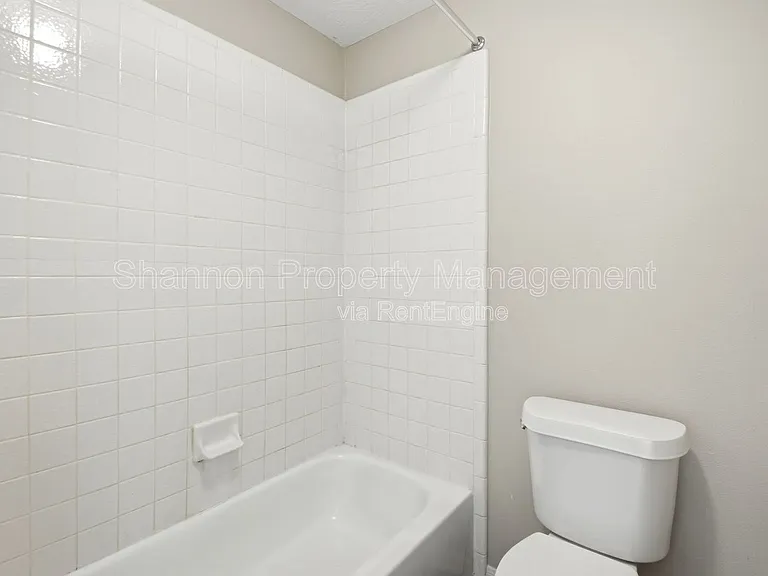 3924 Highland Vale Ct — Photo 23