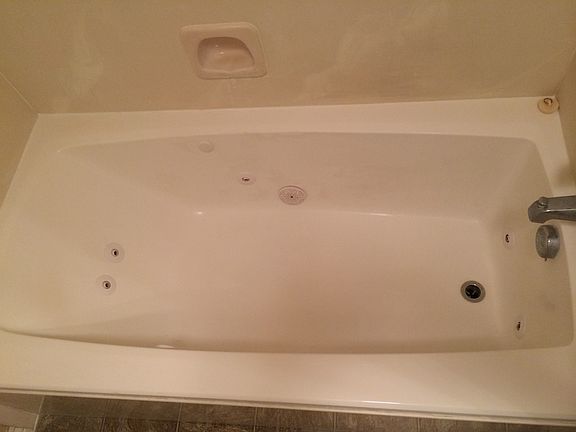 Jetted tub in master bedroom