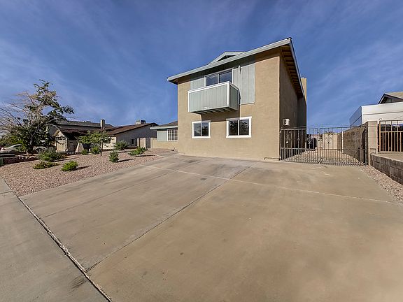 2nd image of 665 Glenwood Ln