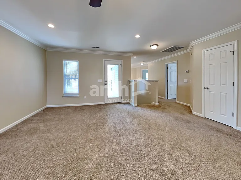 232 Cameron St — Photo 9