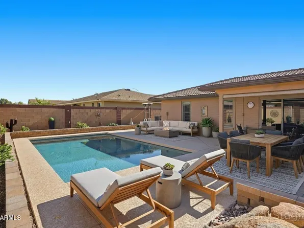 8232 E NIDO Avenue, Mesa, AZ 85209