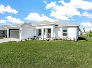1702 NW 5th Pl, Cape Coral, FL 33993