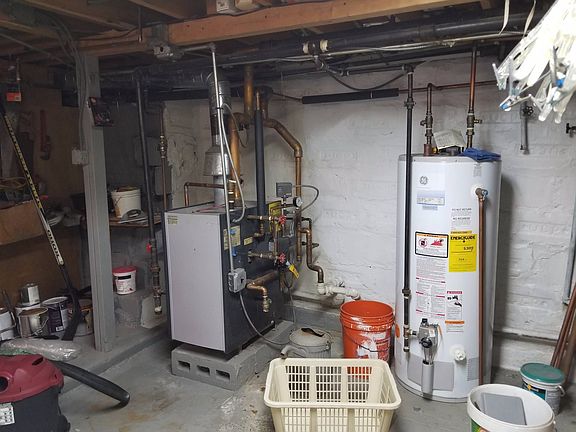 5th image of 2335 Plumb 1 St