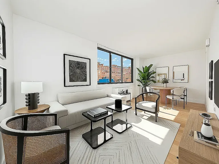 250 W 19th St #6L — Photo 1