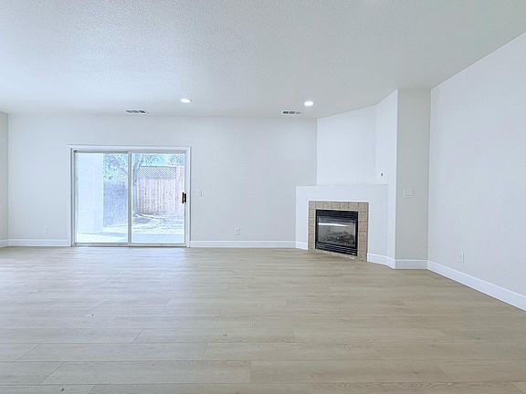 5th image of 1559 Ronnie Ct